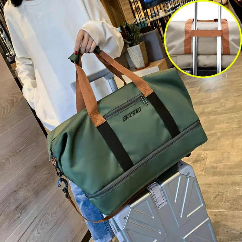 حقيبة سفر محمولة باليد والكتف